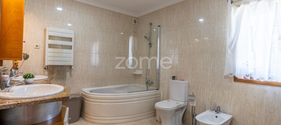 4 Schlafzimmer Haus in Matosinhos, Portugal, Nr. 14255 18