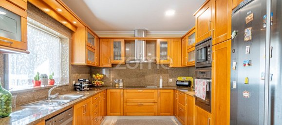 4 Schlafzimmer Haus in Matosinhos, Portugal, Nr. 14255 13