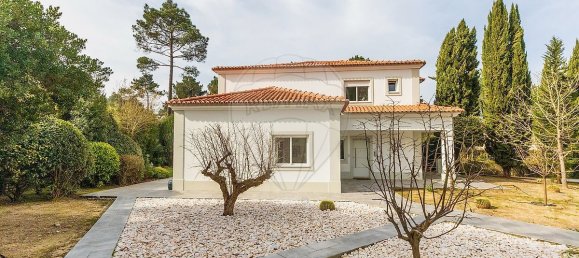 Casa de 4 dormitorios en Sesimbra, Portugal No. 178926 2