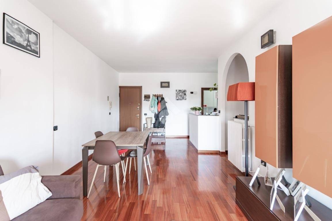 Apartamento T2 em Paderno Dugnano, Italy N.º 316942