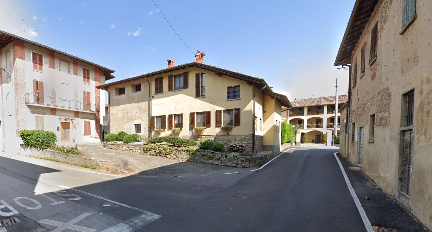 5-Zimmer Wohnung in Alzate Brianza, Italy, Nr. 97991