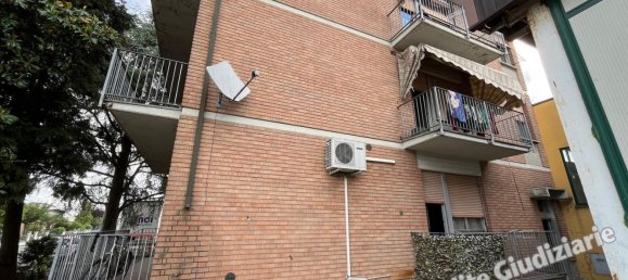 122m² Office in Montecchio Emilia, Italy No. 337967 3