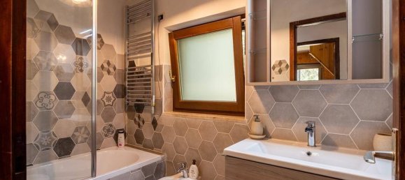 4 bedrooms Villa in Posta, Italy No. 258554 19