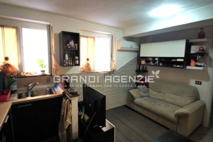 2 Schlafzimmer Wohnung in Parma, Italy, Nr. 342232
