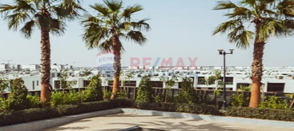 Adosado de 4 dormitorios en Dubai, UAE No. 93664 11