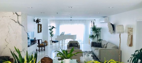 3 bedrooms Penthouse in Khlong Toei, Thailand No. 10011 14