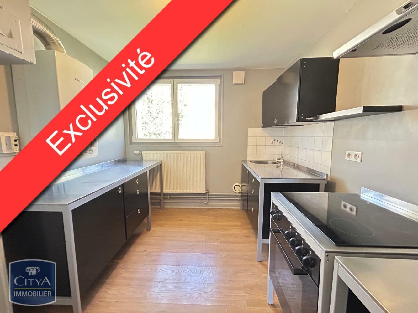 2 bedrooms Apartment in Charleville-Mezieres, France No. 300528