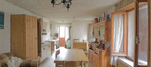 2 Schlafzimmer Haus in Mulazzo, Italy, Nr. 304058 7