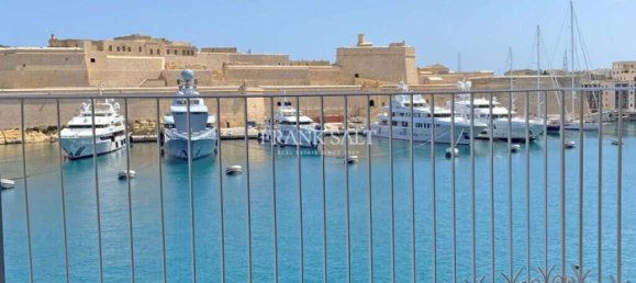 1 غرف نوم طابقين في Senglea, Malta رقم 11060 6