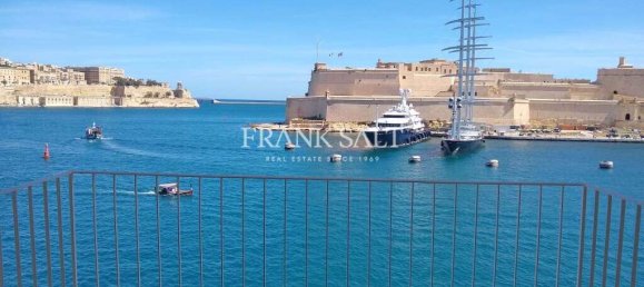 1 غرف نوم طابقين في Senglea, Malta رقم 11060 4
