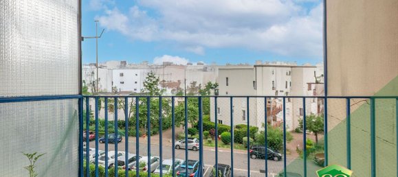 Apartamento de 2 dormitorios en Mantes-la-Jolie, France No. 296044 2