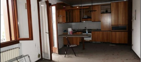 3-salle Appartement à Curtarolo, Italy No. 275001 13