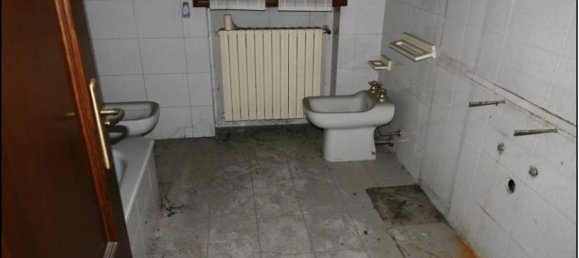 3-salle Appartement à Curtarolo, Italy No. 275001 6