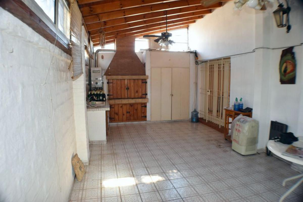 3 bedrooms House in Bermudez, Argentina No. 52613