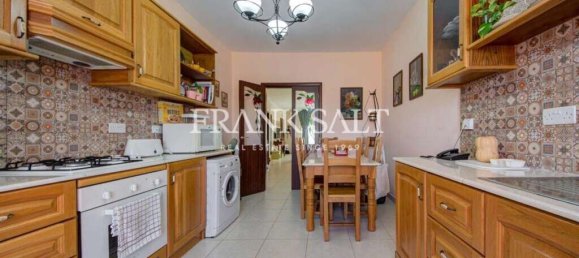 3 غرف نوم بانتهاوس في Zabbar, Malta رقم 2447 13