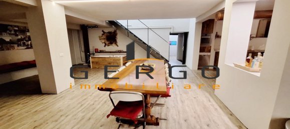 6 rooms Apartment in Padua, Italy No. 2907 30