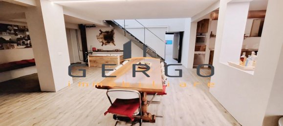 6 rooms Apartment in Padua, Italy No. 2907 13