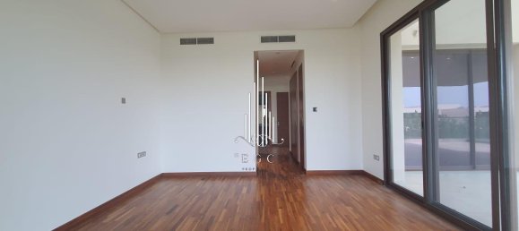 5 bedrooms Villa in Saadiyat Island, UAE No. 40098 9