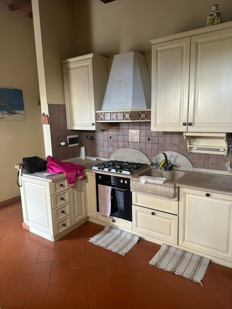 Вилла с 4 комнатами в Кампи Бизенцио, Италия № 67986