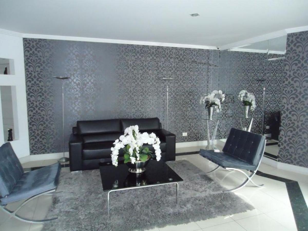 3 bedrooms Apartment in Curitiba, Brazil No. 453607