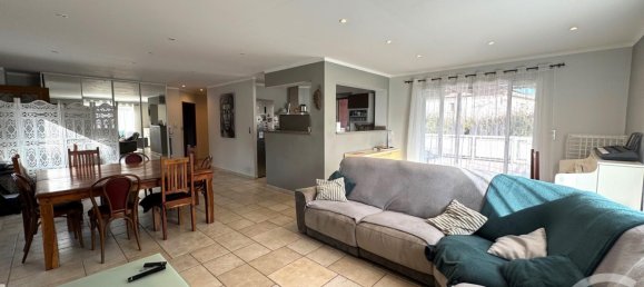 3 غرف نوم فيلا في Talasani, France رقم 54853 22