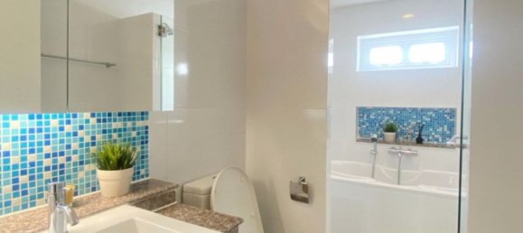 3 bedrooms Condo in Phra Khanong, Thailand No. 4647 8