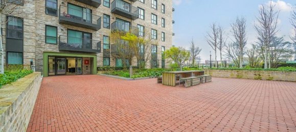 1 bedroom Apartment in Southall, United Kingdom No. 11105 11