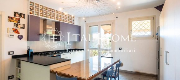 3 rooms Apartment in Bergamo, Italy No. 316111 4