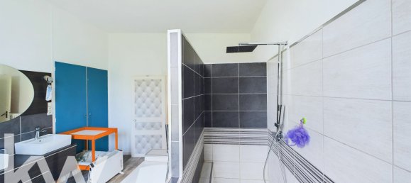 5 Schlafzimmer Haus in Millancay, France, Nr. 43522 16