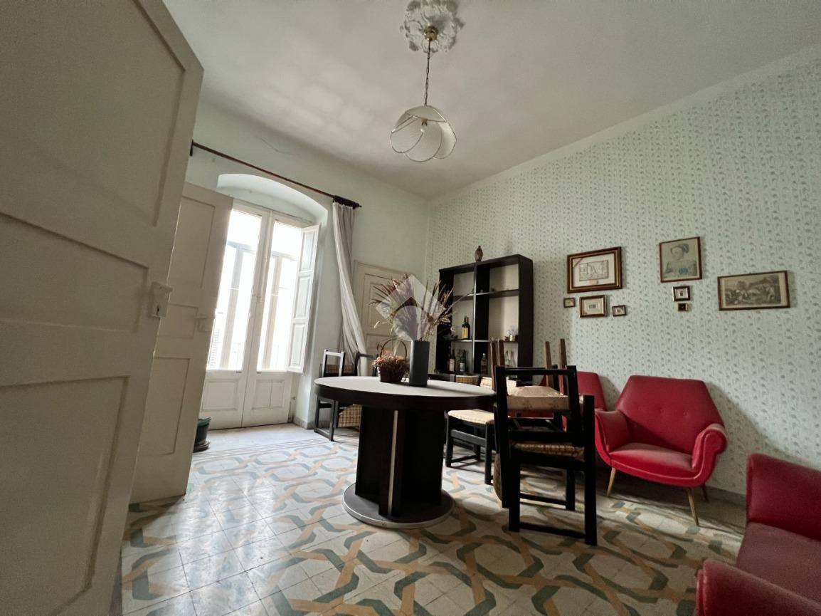 Квартира с 3 комнатами в Грумо Аппула, Италия № 23701