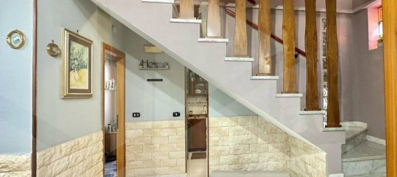 2 bedrooms House in Giugliano in Campania, Italy No. 190202 9