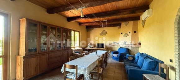 2 bedrooms Villa in Treviglio, Italy No. 295931 3