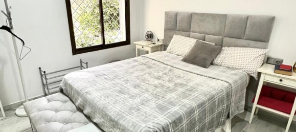 Apartamento de 3 dormitorios en Marbella, Spain No. 283063 2