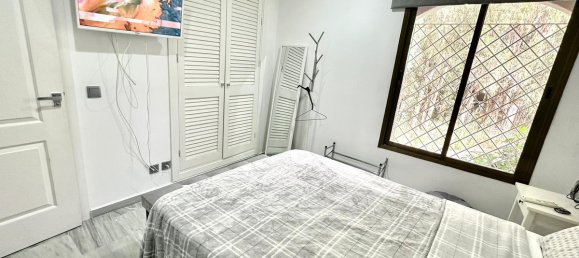 Apartamento de 3 dormitorios en Marbella, Spain No. 283063 3