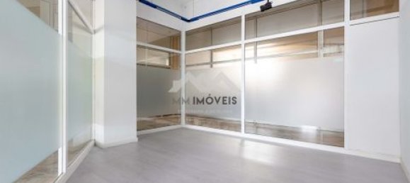 Propriété commerciale à Maia, Portugal 89m² No. 151829 8