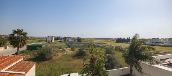 5 bedrooms Villa in Oroklini, Cyprus No. 23424 28