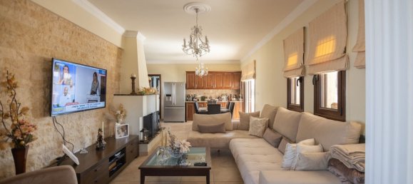 5 bedrooms Villa in Oroklini, Cyprus No. 23424 5