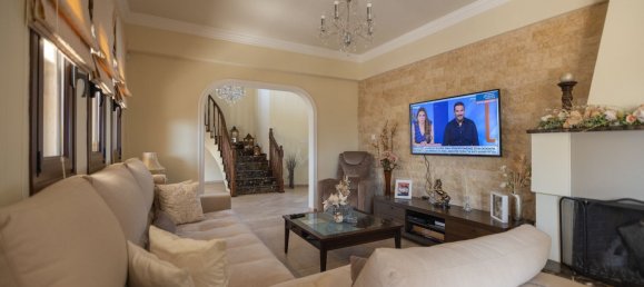 5 bedrooms Villa in Oroklini, Cyprus No. 23424 15