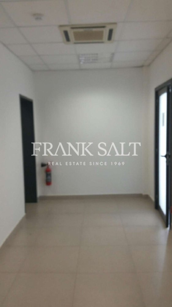 Офис 105м² в Слима, Мальта № 11880