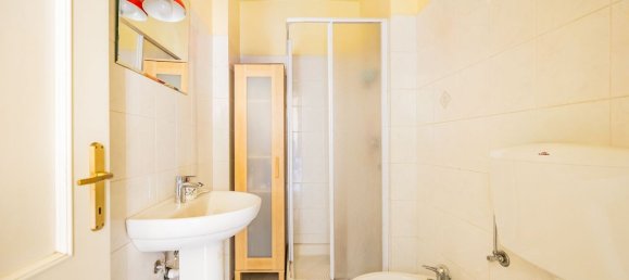 3 rooms Apartment in Carrara, Italy No. 122568 14