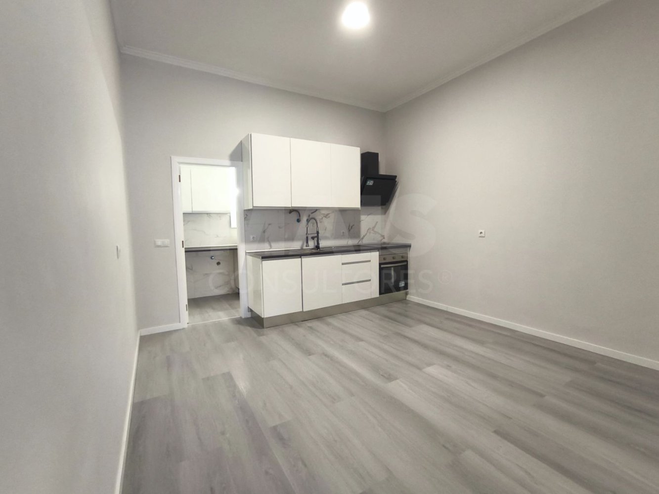 98m² Commercial property in Sintra, Portugal No. 217570