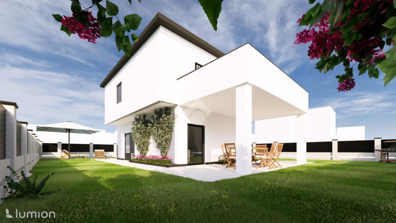 Villa de 4 habitaciónes en Fonte Nuova, Italy No. 236498