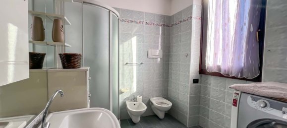 3 bedrooms House in Como, Italy No. 361889 8