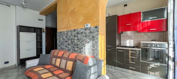 3 bedrooms House in Como, Italy No. 361889 10