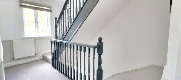 4 bedrooms House in Dartford, United Kingdom No. 4915 17