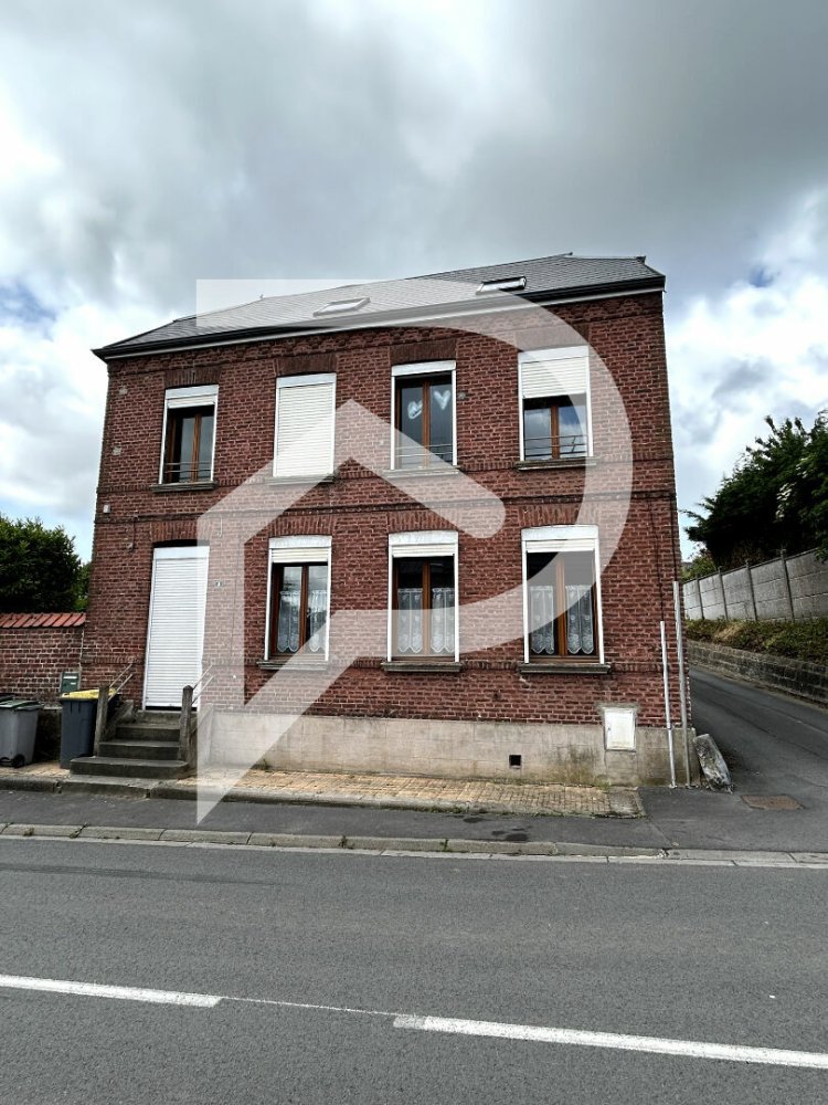 3 bedrooms House in Maurois, France No. 226430