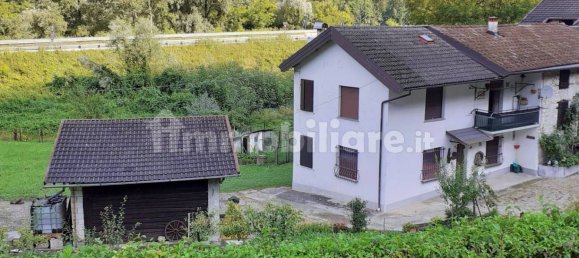 3 bedrooms Villa in Fonzaso, Italy No. 250889 5