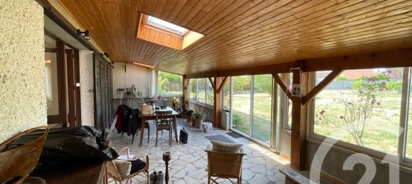 Casa de 4 dormitorios en Vayres, France No. 279451 5