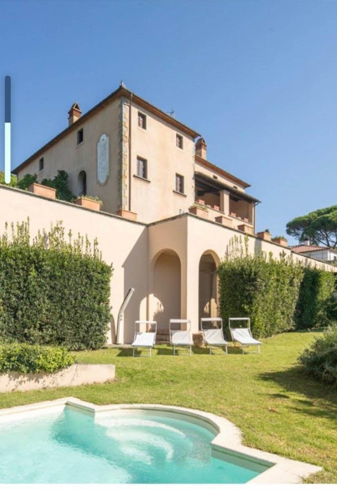 5 bedrooms Villa in Lamporecchio, Italy No. 753