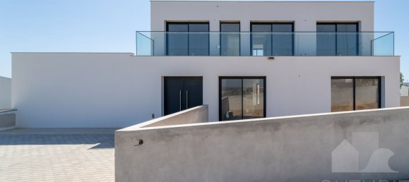 Дом с 4 спальнями в Алжезур, Португалия № 131781 13